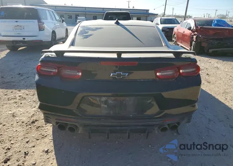 2023 Chevrolet Camaro Lt1 z USA, uszkodzony, nr VIN 1G1FF1R73P0148211